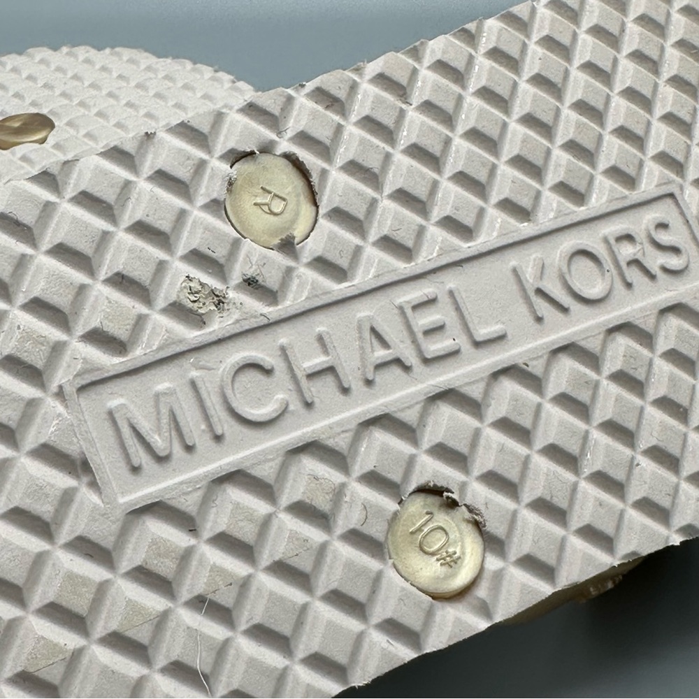 Michael Kors Logo Flip Flops Summer Flats Women’s Size 10M - Picture 8 of 9